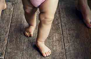 هل اللهاية تؤثر على الرضاعة الطبيعية؟