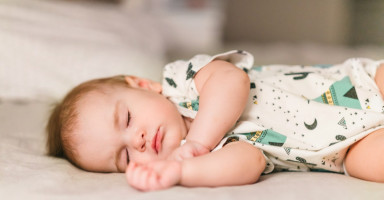 نوم الطفل في الشهر التاسع وانتكاسة النوم عند الرضع