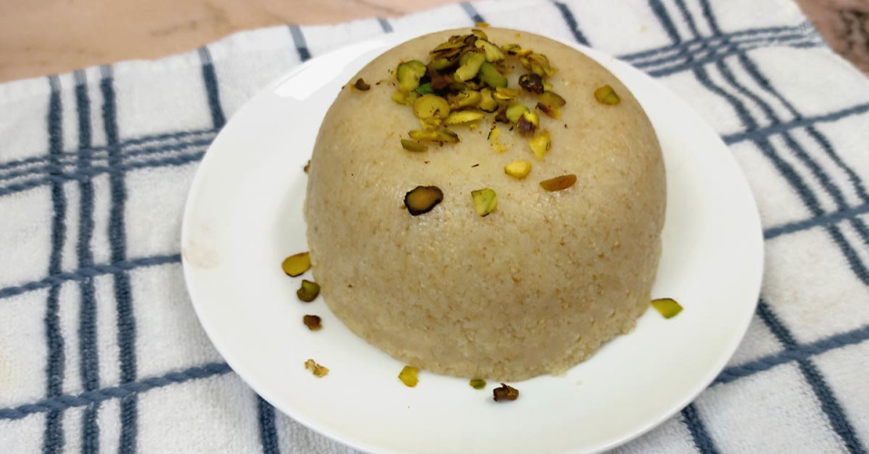 تقديم حلى السميد التركية