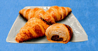 طريقة عمل الكرواسون الفرنسي