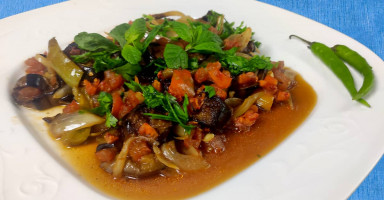 مسقة الباذنجان السورية بدون لحمة