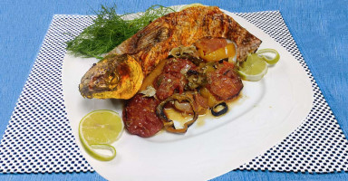 السمك البروي المشوي بالفرن