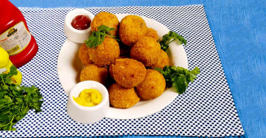 كرات البطاطس المقلية بالجبنة