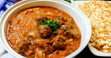 كفتة داوود باشا باللحمة وصوص الطماطم