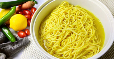 الاندومي المنزلية بالسباغيتي