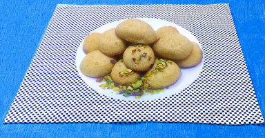 طريقة عمل معمول الطحين بالفستق أو العجوة