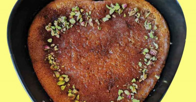 بسبوسة التمر بدون بيض بالنستلة