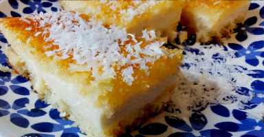 البسبوسة المحشية بالقشطة المنزلية