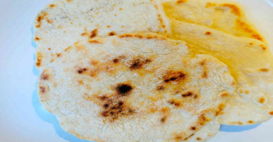 طريقة عمل الخبز في البيت بدون فرن