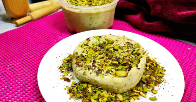 طريقة عمل الحلاوة الطحينية بالطحينة والفستق