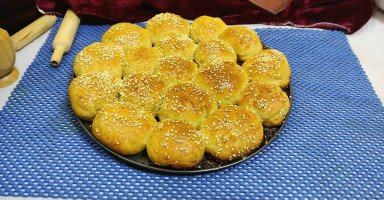 طريقة عمل خلية النحل القطنية المحشية بالشوكولاتة