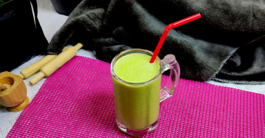 كيفية عمل عصير الأفوكادو بالحليب والعسل