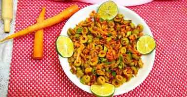 طريقة عمل سلطة الزيتون بالجزر