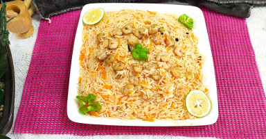 طريقة عمل الرز بالجمبري مثل المحلات