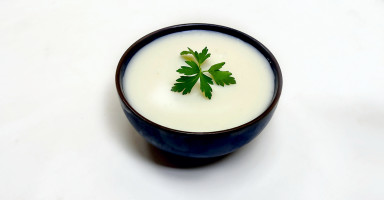 طريقة عمل الثومية بالزبادي مثل المطاعم