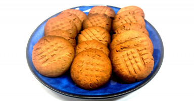 طريقة عمل كوكيز أو بسكويت بزبدة الفول السوداني