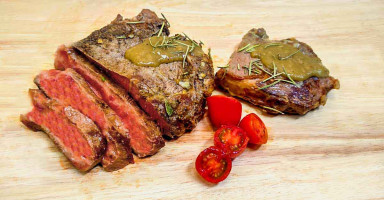 تقديم الستيك بالصوص البني