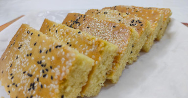 شابورة الكيك الهشة