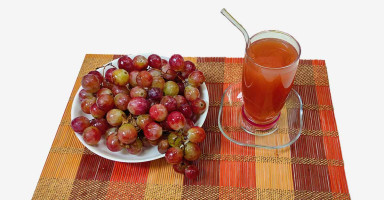 عصير العنب الأحمر