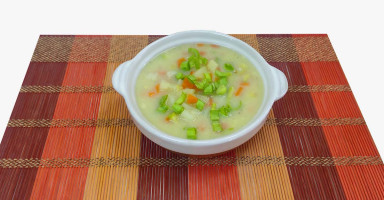 شوربة الخضار البيضاء