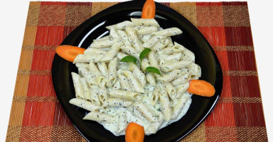 مكرونة بصوص الزبادي