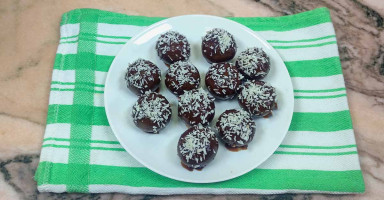 كرات القهوة والبسكويت