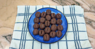 حبات بسكويت القهوة