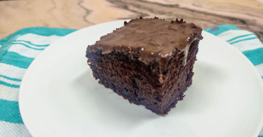 طريقة عمل كيكة الشكولاته بدقائق وبدون فرن