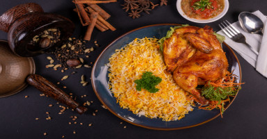 مندي الدجاج بالفرن ونكهة الفحم