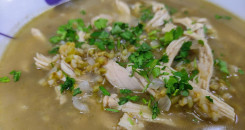 شوربة الفريكة بالدجاج
